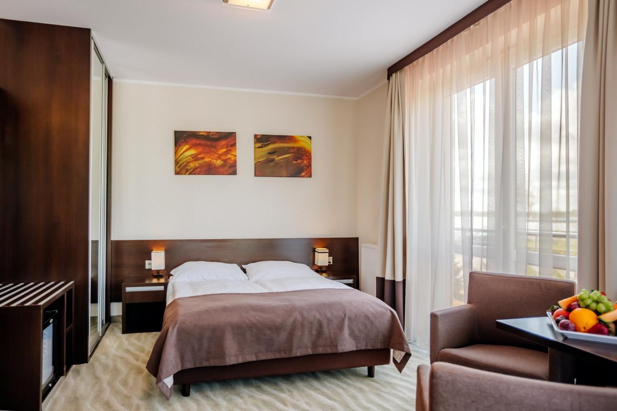 Hotel Emocja Spa Мєльно Екстер'єр фото