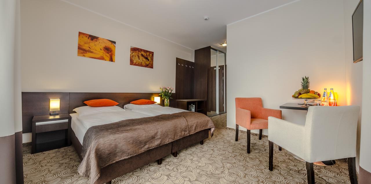Hotel Emocja Spa Мєльно Екстер'єр фото