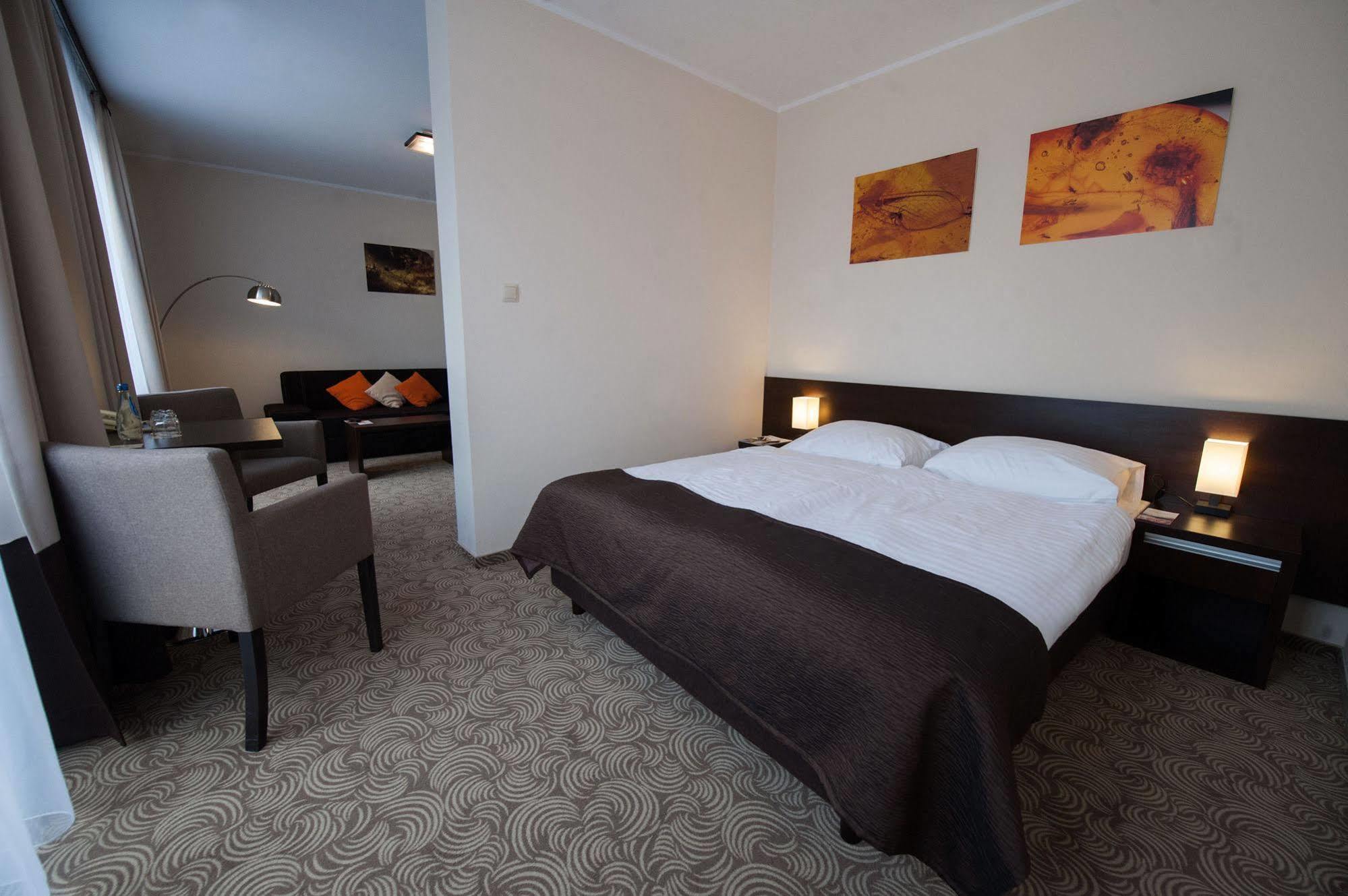 Hotel Emocja Spa Мєльно Екстер'єр фото